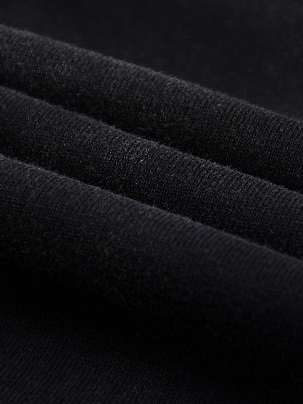 NIGHTRAID — NR Crowned Crest Raw Hem Sweatshirt